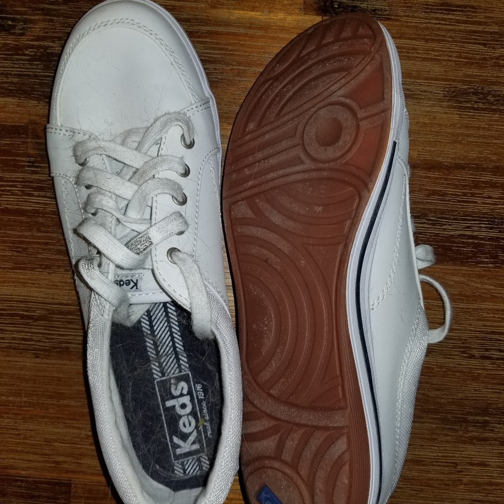 Keds Ladies canvas sneakers, size 7.5